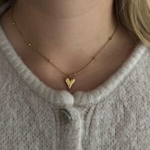 Bolletjes ketting met hartje